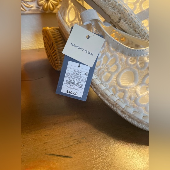 White Lace Mary Jane Espadrille Flats - Picture 3 of 3